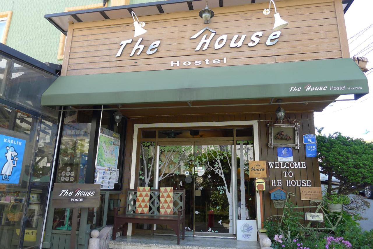 The House Hostel Sokcho Exterior photo